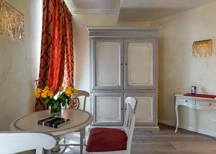 Relais Empire